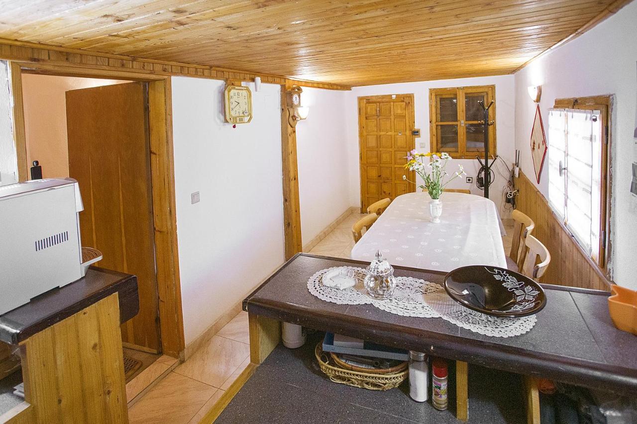 Vila Хаджикольовата Къща Medven Exteriér fotografie