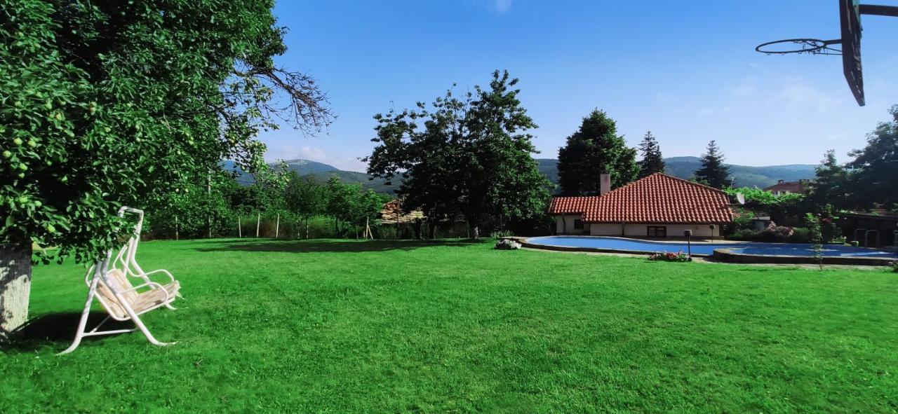 Vila Хаджикольовата Къща Medven Exteriér fotografie
